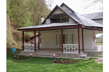 Romania Chata Slănic Moldova, Exterior